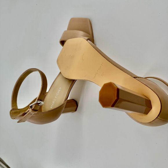 NWT Marc Fisher Nude Heels Size 10M - Picture 8 of 8
